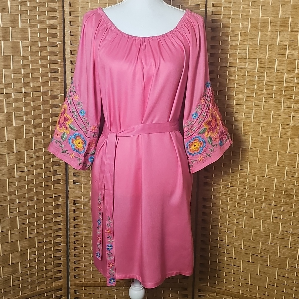 Avani del amour Pink Embroidered Boho Dress S NWT